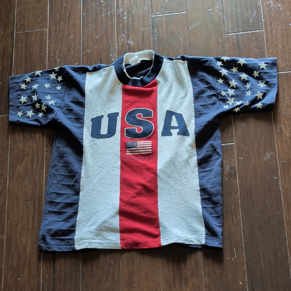 Vintage USA Graphic Design Tshirt Made In The USA